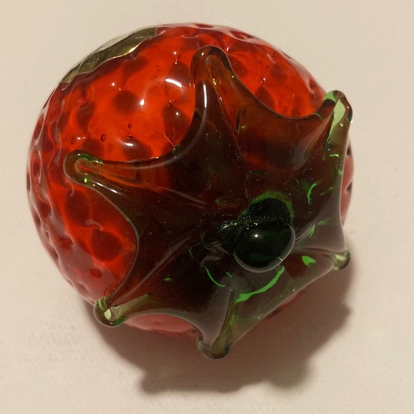Strawberry Hand Blown Glass Imperial Enterprises Glass Fruit - Picture 3 of 3